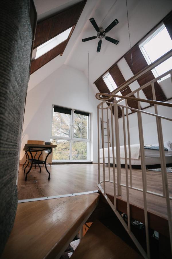 Eigenes Maisonettehaus In Idyllischer Lage Mit Balkon, Nahe Messe, 24H Self-Check In, Gratis Parken Швабах Экстерьер фото