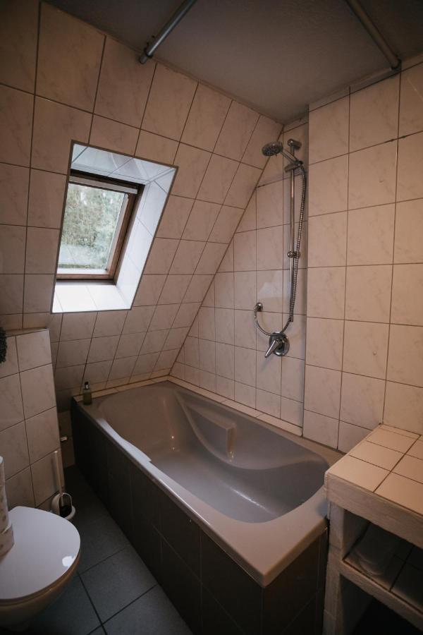 Eigenes Maisonettehaus In Idyllischer Lage Mit Balkon, Nahe Messe, 24H Self-Check In, Gratis Parken Швабах Экстерьер фото