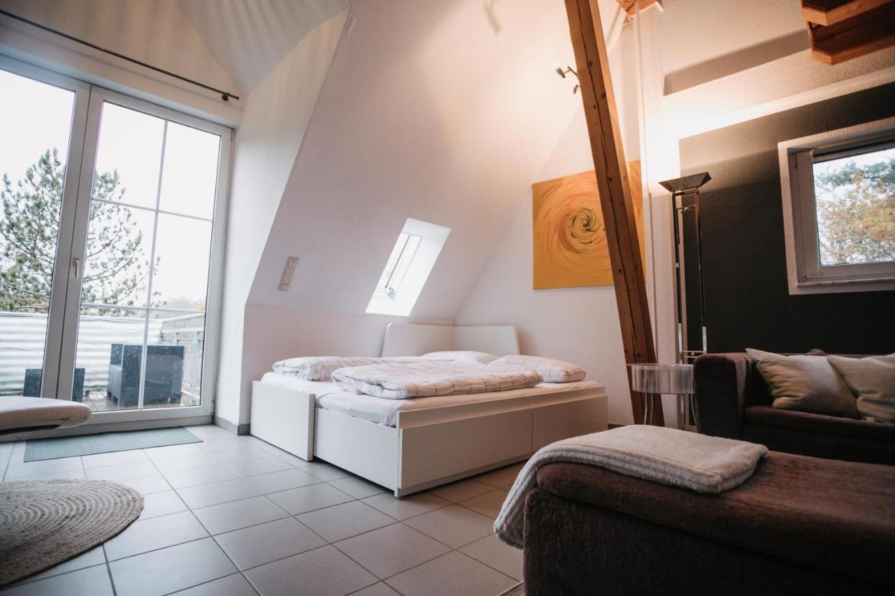 Eigenes Maisonettehaus In Idyllischer Lage Mit Balkon, Nahe Messe, 24H Self-Check In, Gratis Parken Швабах Экстерьер фото