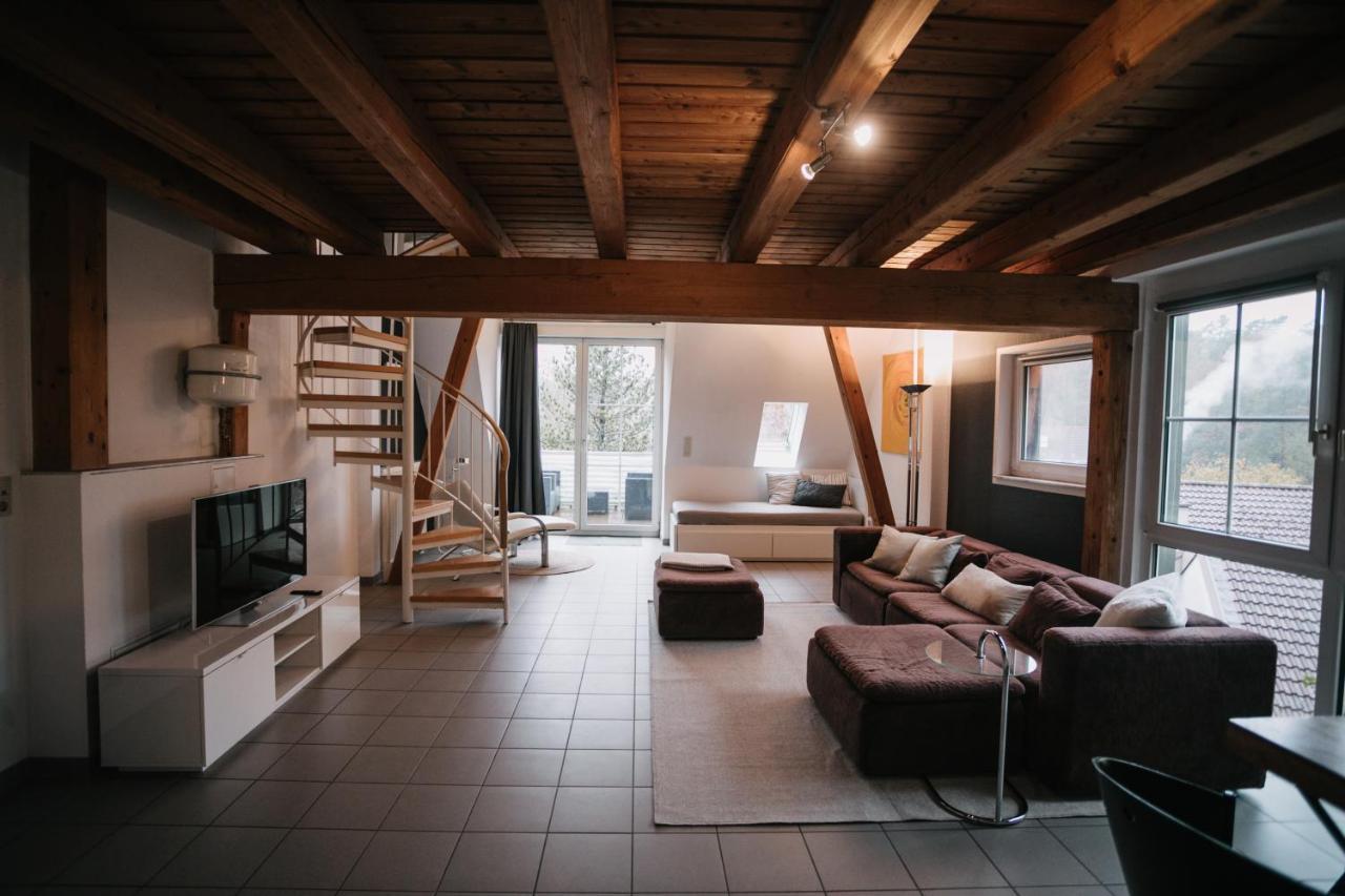 Eigenes Maisonettehaus In Idyllischer Lage Mit Balkon, Nahe Messe, 24H Self-Check In, Gratis Parken Швабах Экстерьер фото