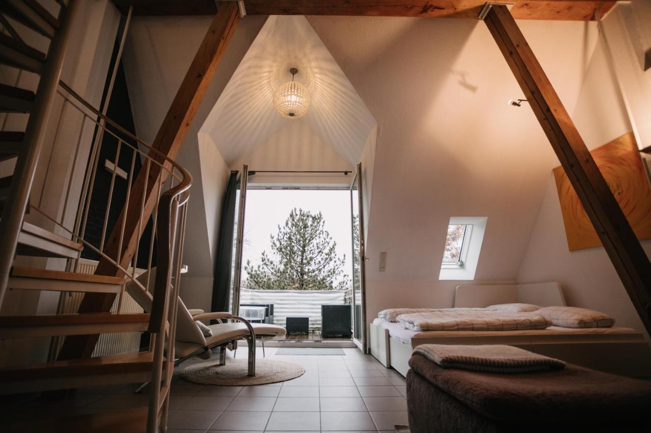 Eigenes Maisonettehaus In Idyllischer Lage Mit Balkon, Nahe Messe, 24H Self-Check In, Gratis Parken Швабах Экстерьер фото