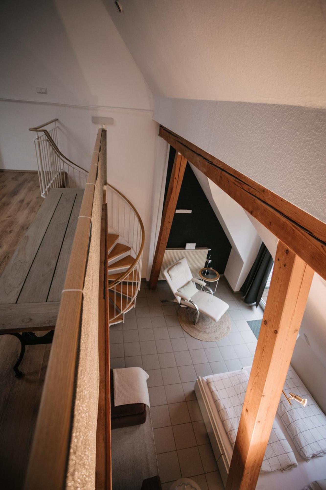 Eigenes Maisonettehaus In Idyllischer Lage Mit Balkon, Nahe Messe, 24H Self-Check In, Gratis Parken Швабах Экстерьер фото