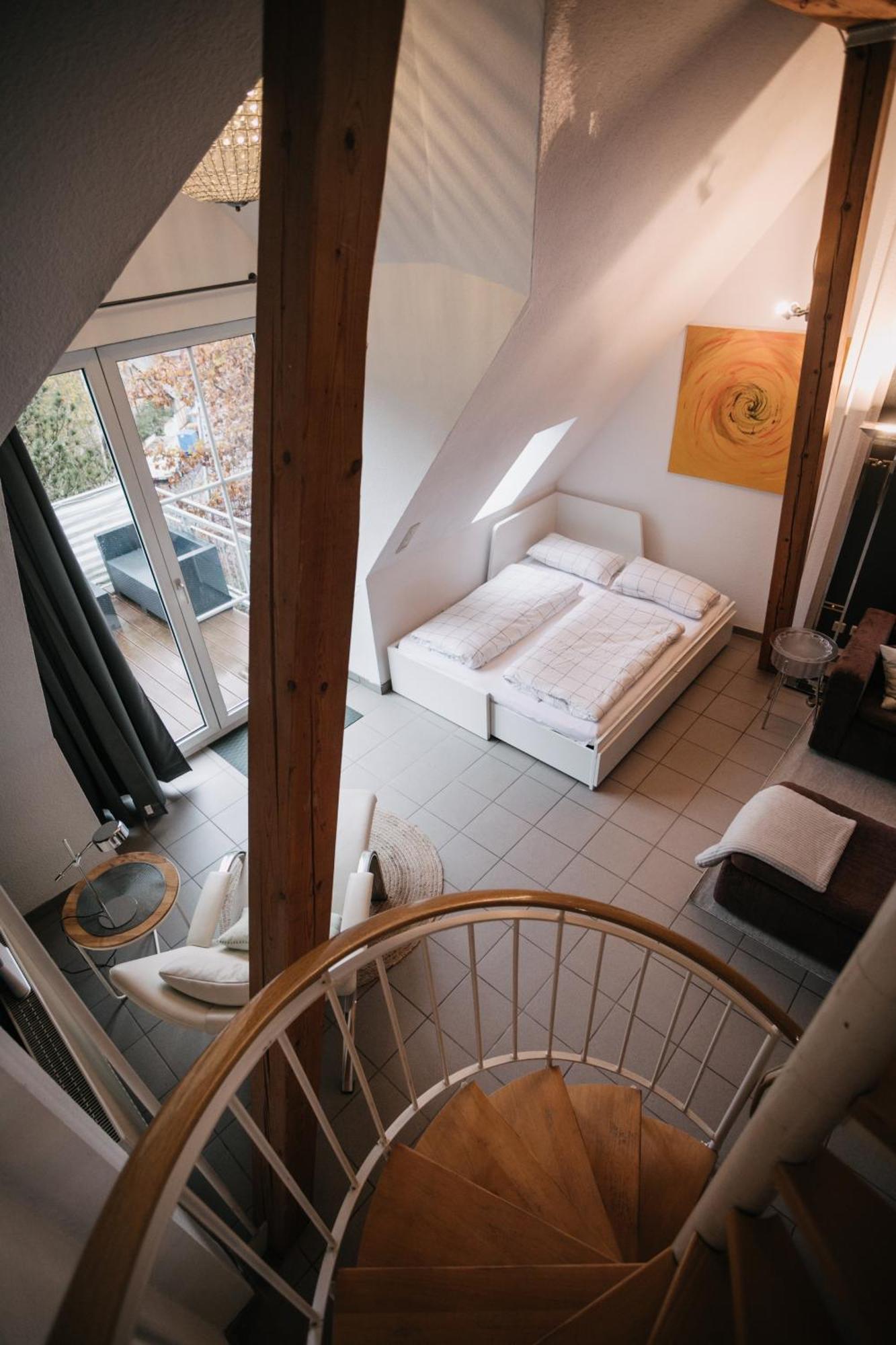 Eigenes Maisonettehaus In Idyllischer Lage Mit Balkon, Nahe Messe, 24H Self-Check In, Gratis Parken Швабах Экстерьер фото